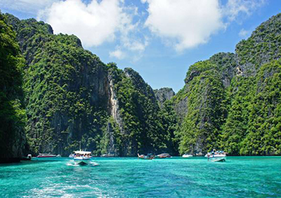 Boat trip to Phi Phi Islands