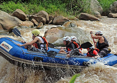 Rafting in Pai River