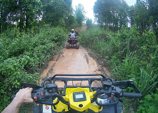 riding quads near chiang mai